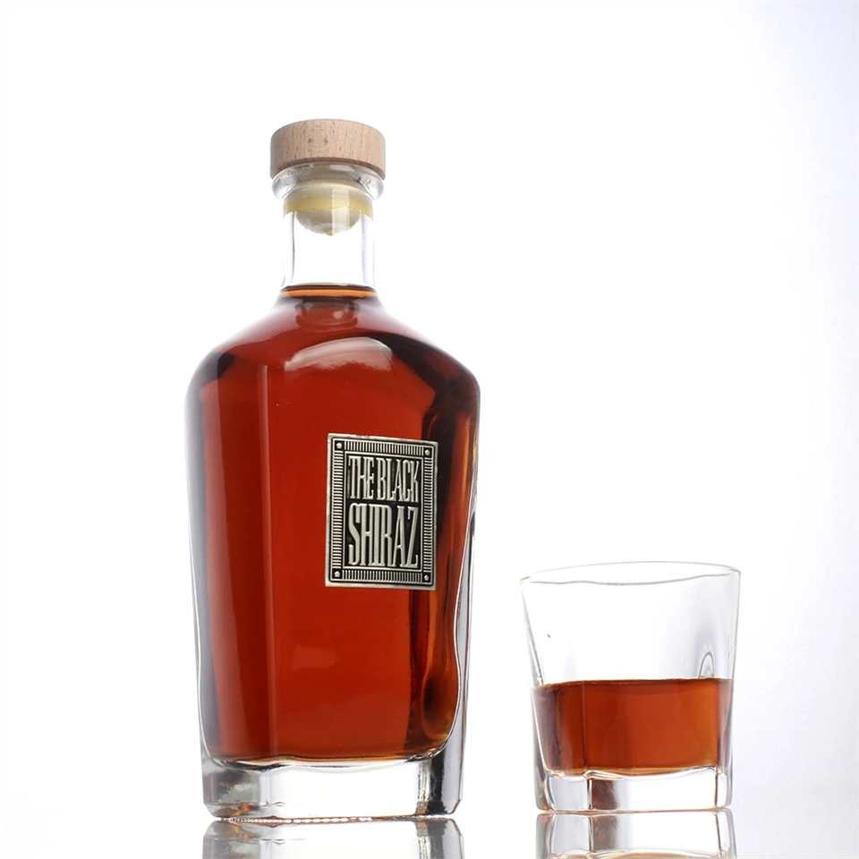 750 ml steklenica za alkoholne pijače