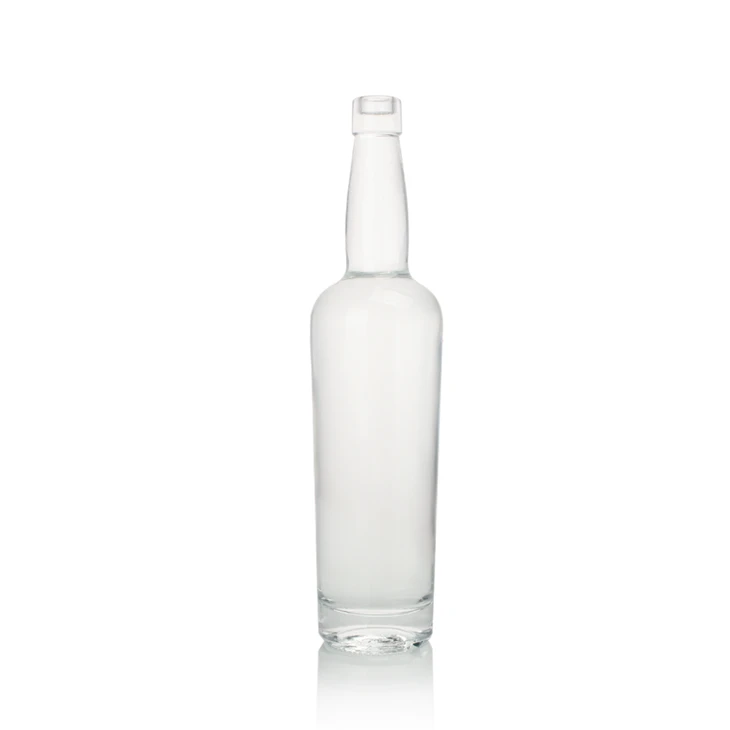 CHANGYOU GLASS Luxury 750ml Rum Glass Bottle Caribbean Style Customizable Protruding Neck Wooden Cork Whiskey